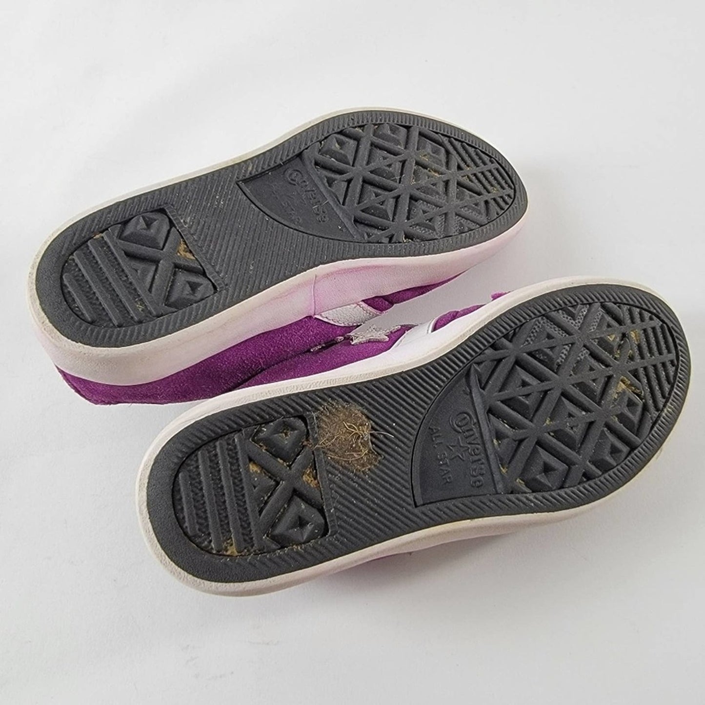 Converse Chuck Taylor One Star Low Top Sneakers - 2C