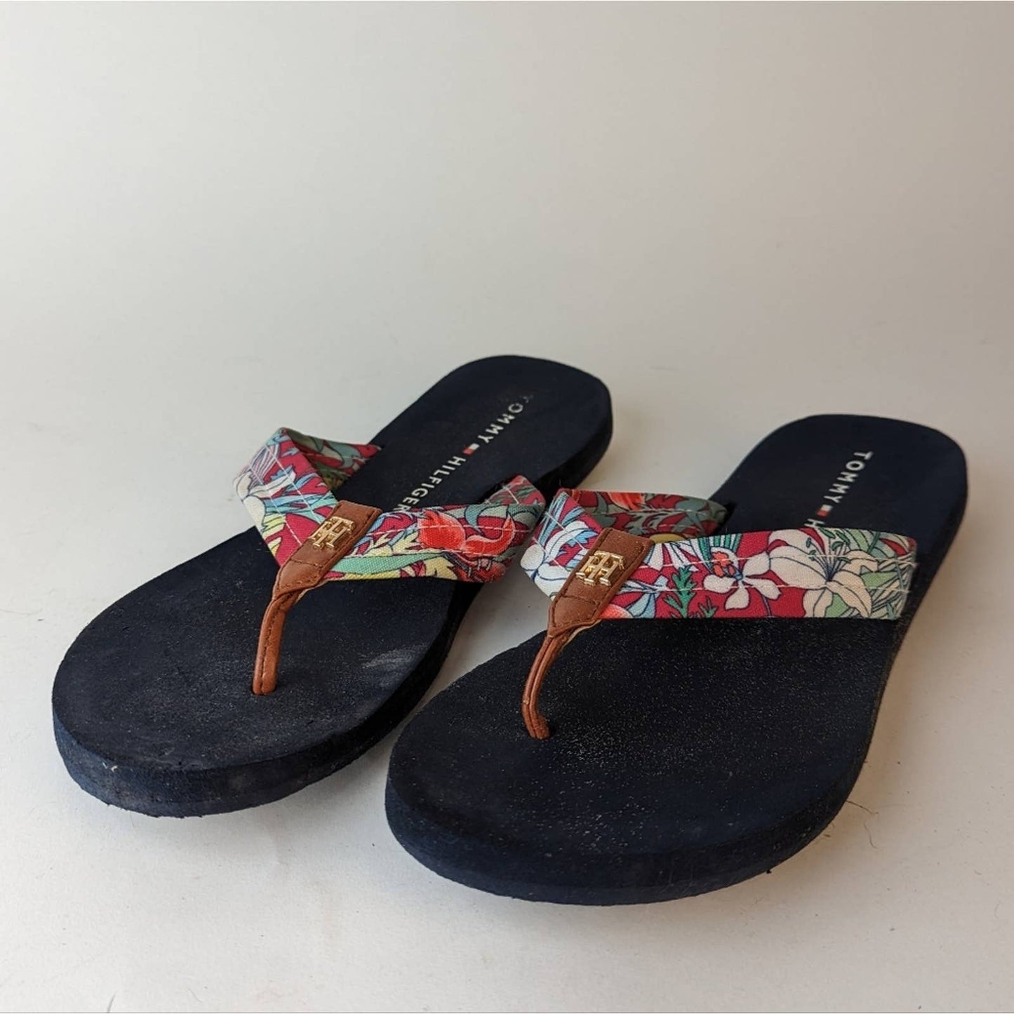 Tommy Hilfiger Criste Sandals / Approximate Size 9-9.5