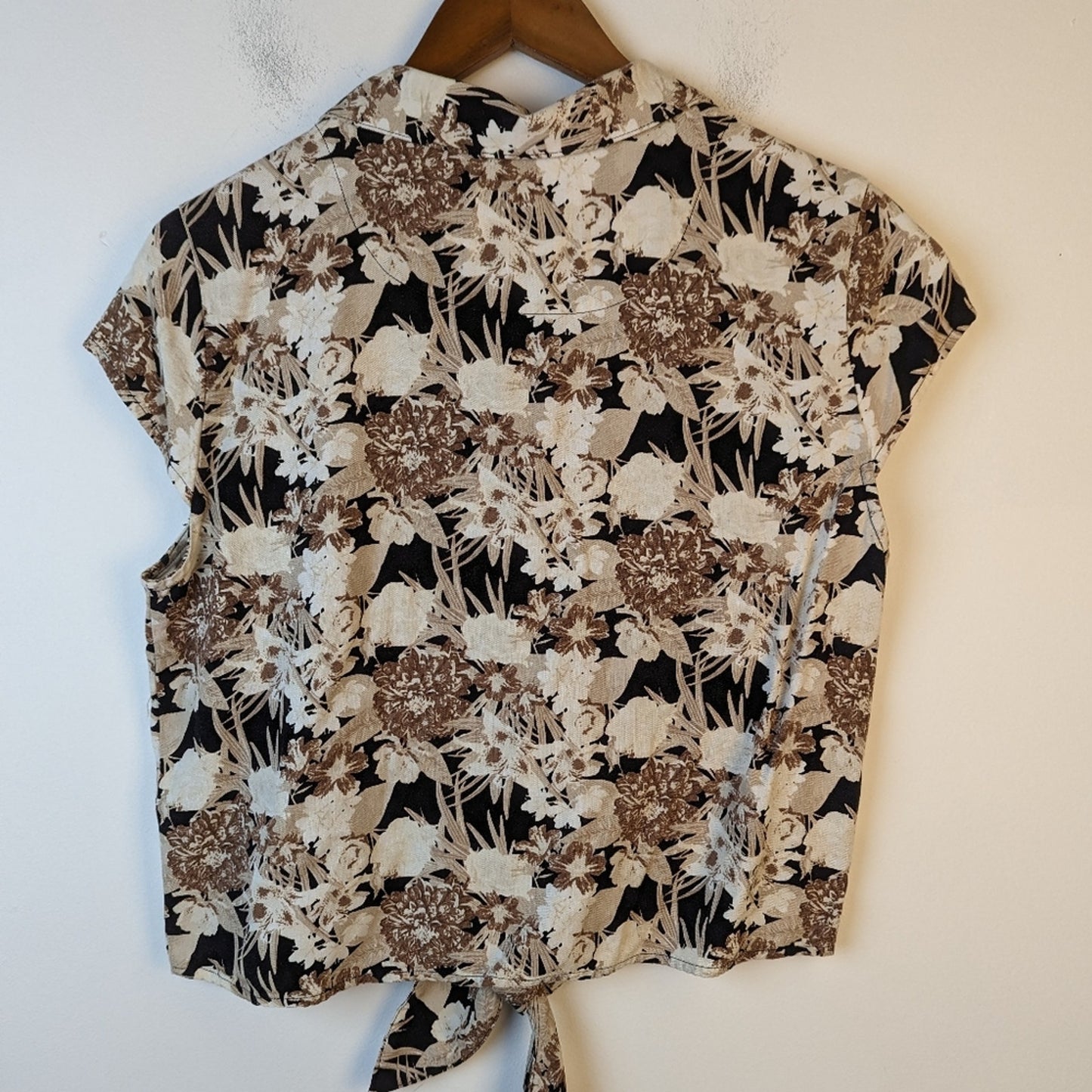 Christopher  & Banks Floral Top - XL