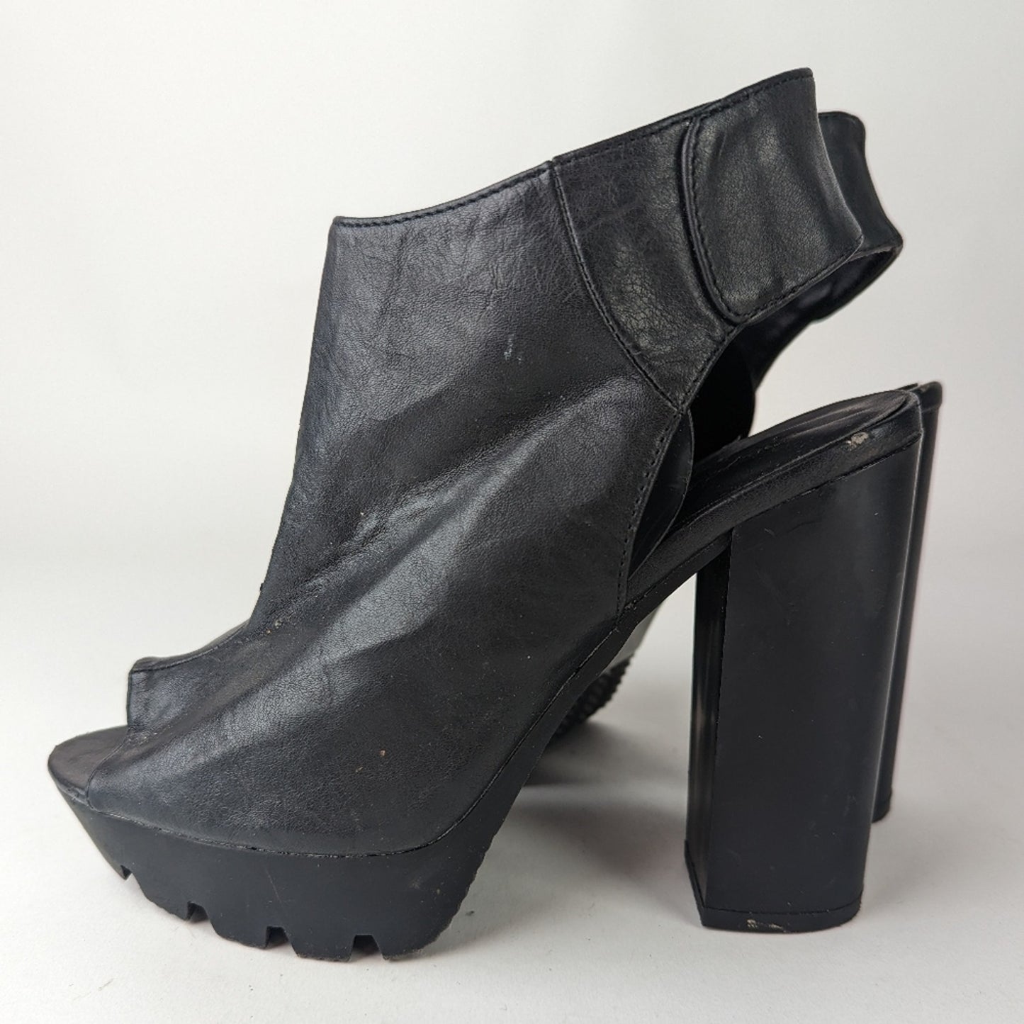 Qupid Chunky Heeled Peep Toe Booties - 6