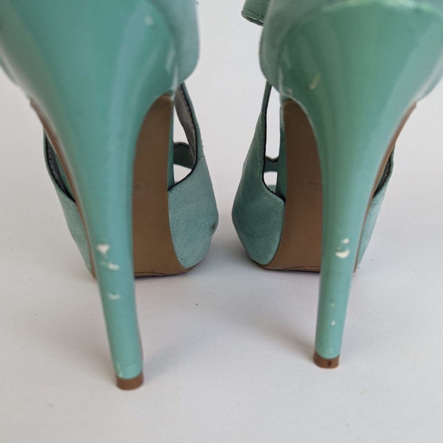 Guess Mary Jane Tiffany Blue Platform Heels - 7.5
