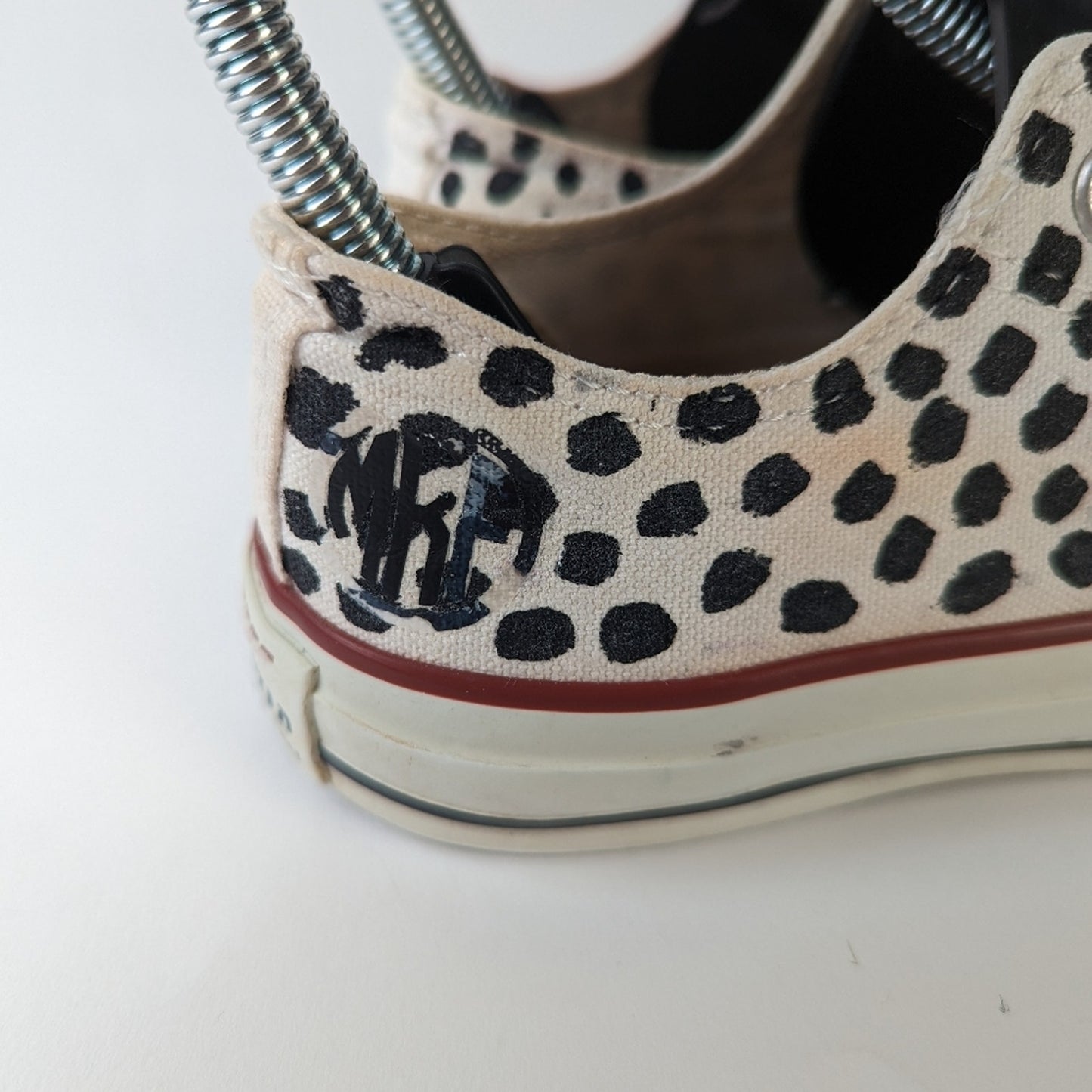 Converse All Star Low Top Sneakers 5.5