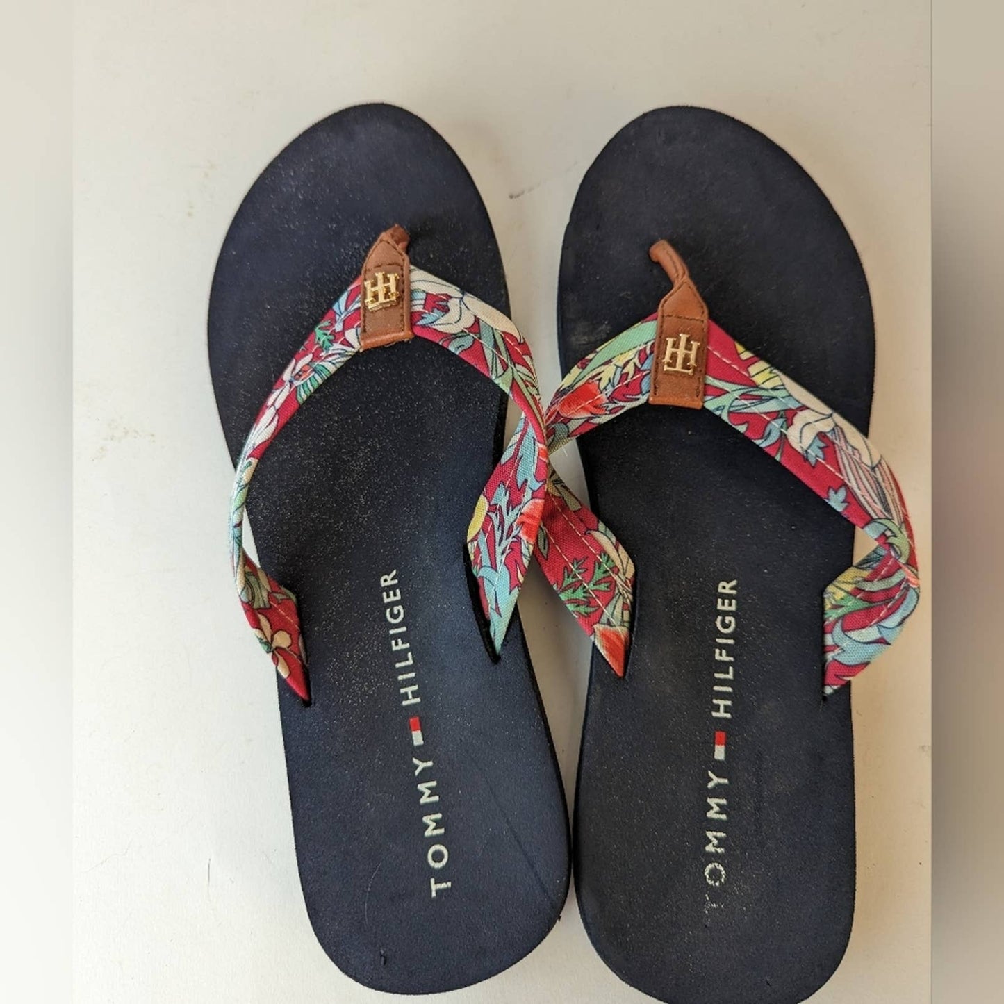 Tommy Hilfiger Criste Sandals / Approximate Size 9-9.5