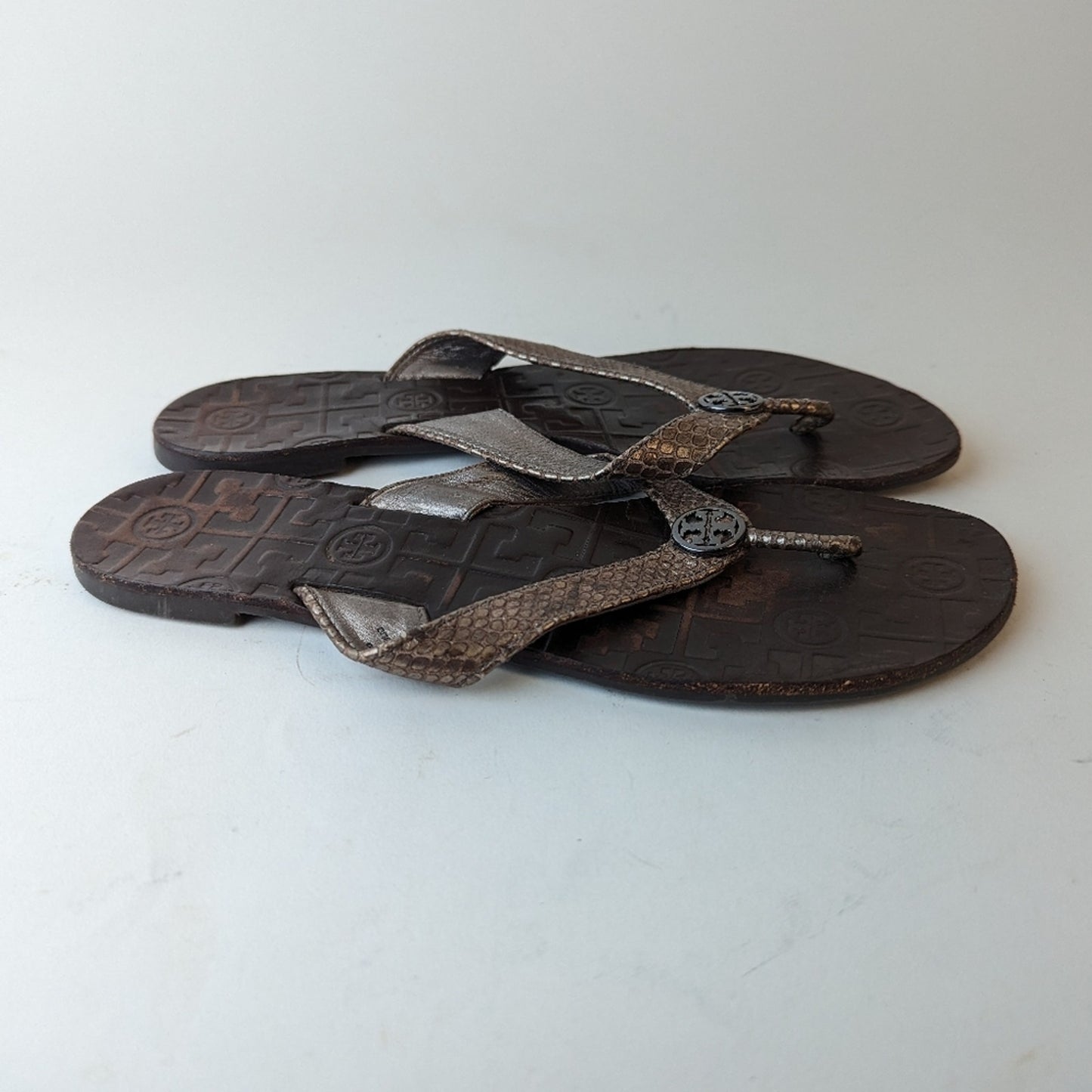 Tory Burch Thora Metallic Snakeskin Leather Flip Flops / 9