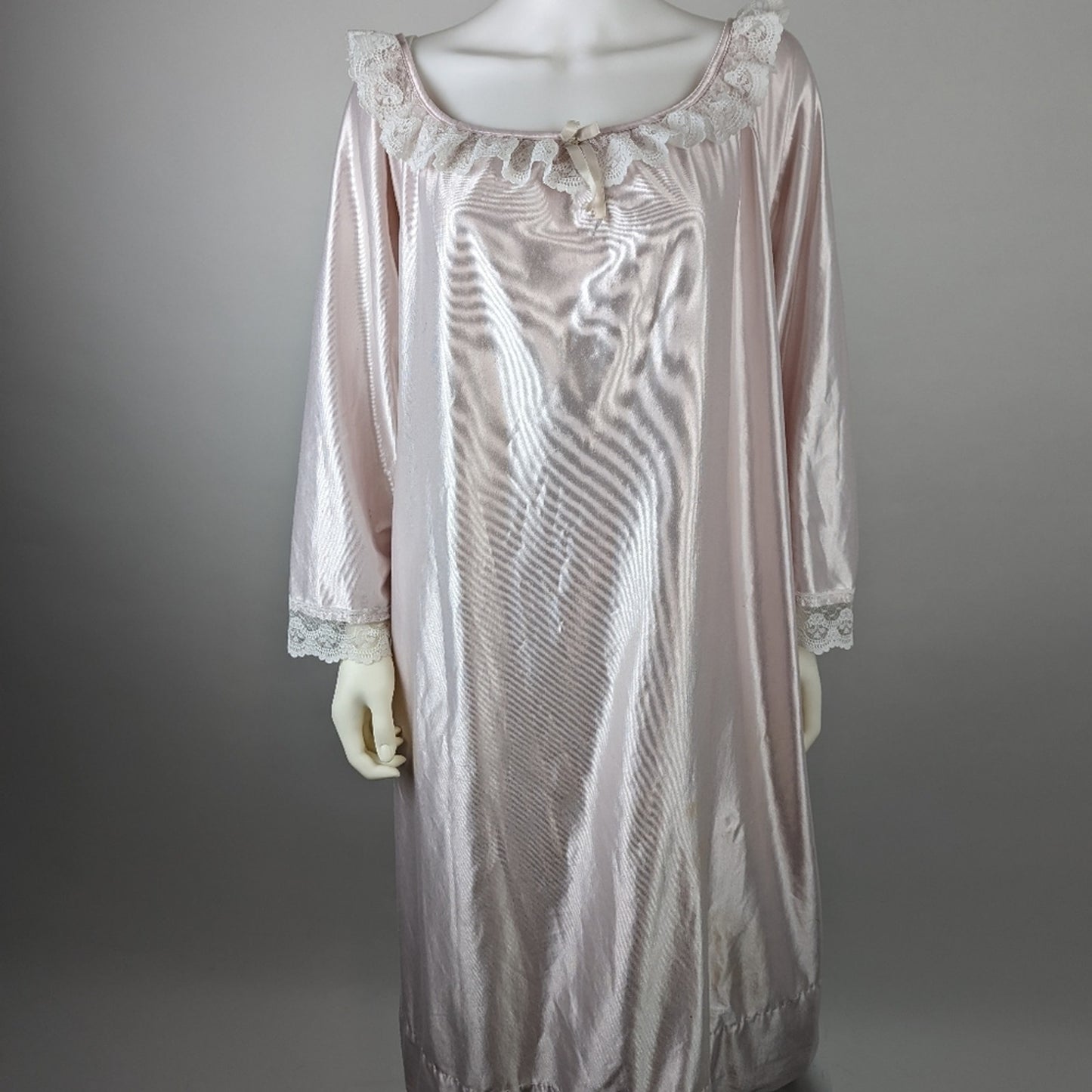 Vintage Cottagecore 80's Pale Pink Silky Lace Nightgown M