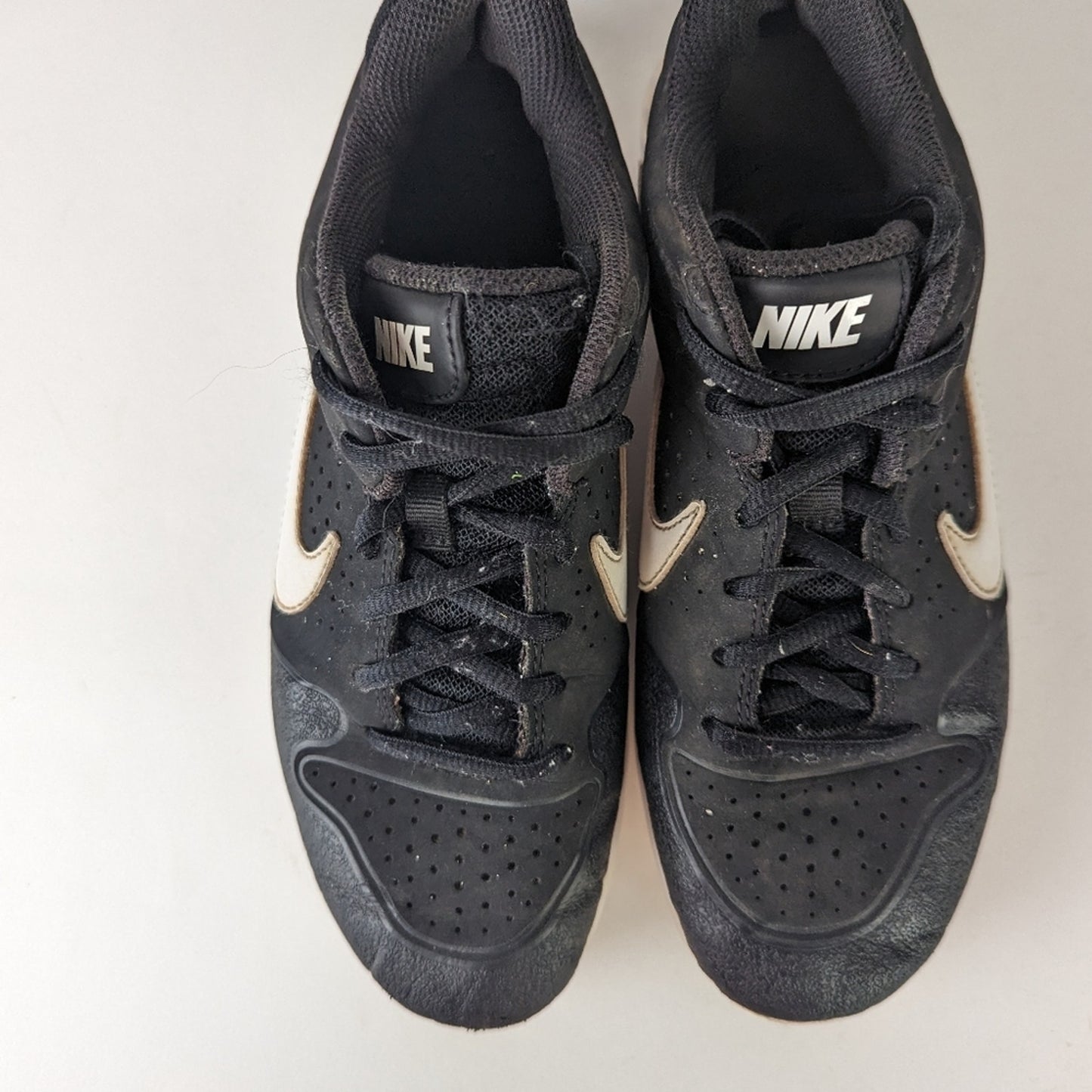Nike Boys Alpha Huraches Sneakers - 4