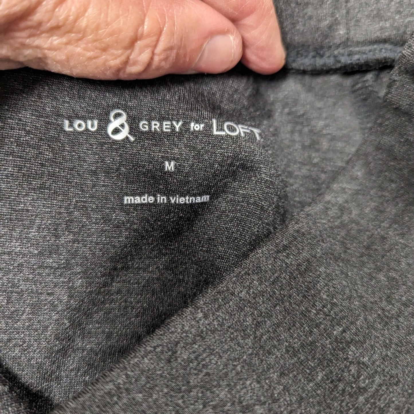 Lou & Grey Pointe Pocket Leggings / Medium