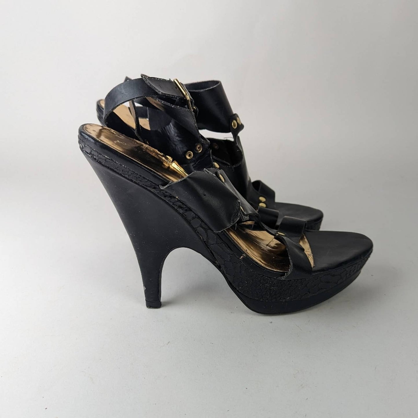 Bakers Melissa Black Strappy Snakeprint Heels 10